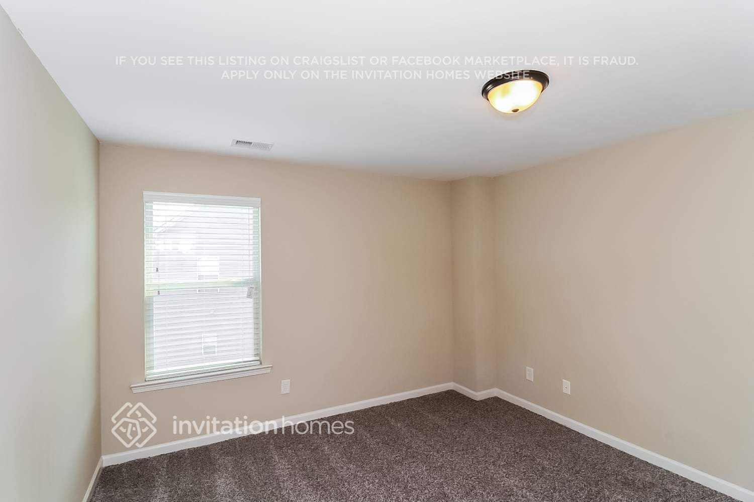 Building Photo - 2055 Hydrangea Ln
