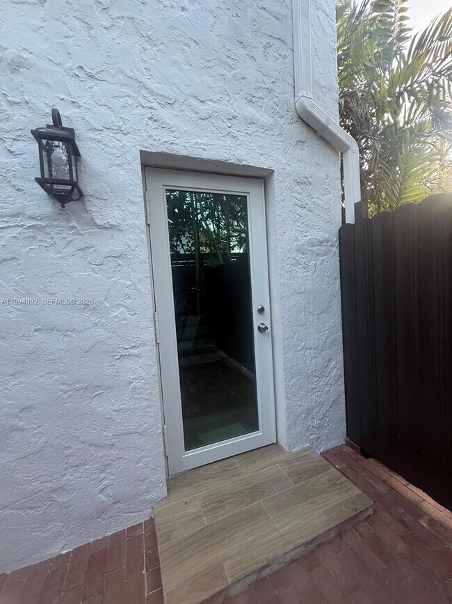 Building Photo - 1235 Coral Wy