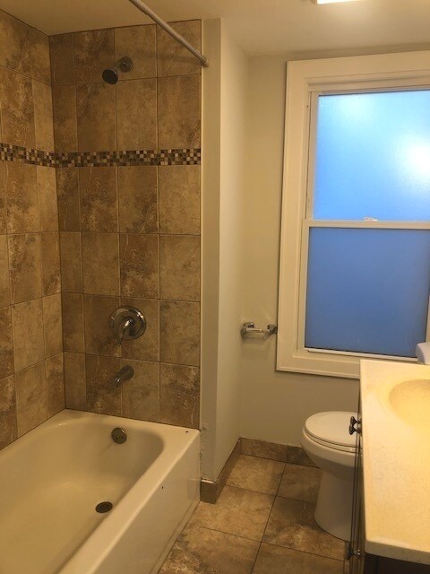 Building Photo - 3942 N Bernard St