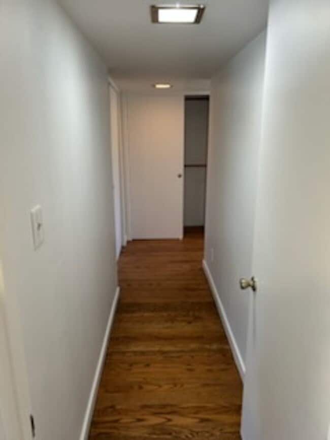 Building Photo - SHOWING Mon 12/8, Friday 12/12 at 1pm, and Wed 12/10 at 2:30pm