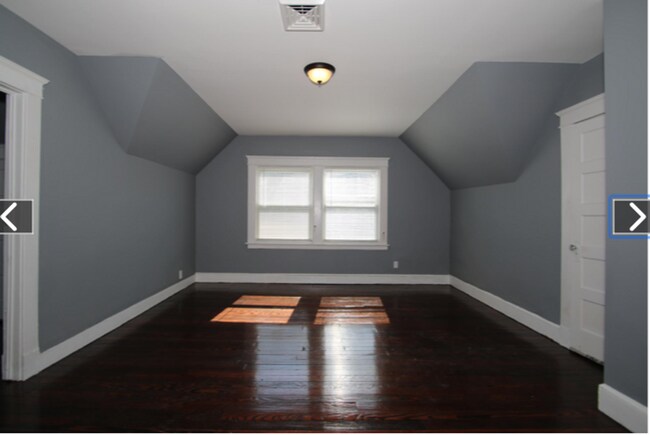 Building Photo - 742 Winchester Ave