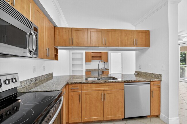 Building Photo - 6511 Emerald Dunes Dr