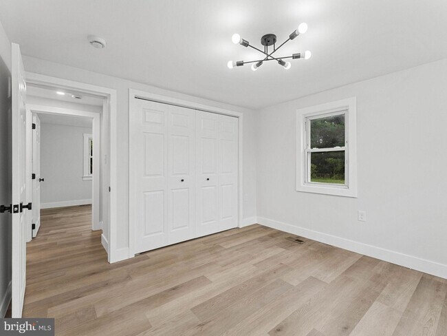 Building Photo - 308 Delsea Dr