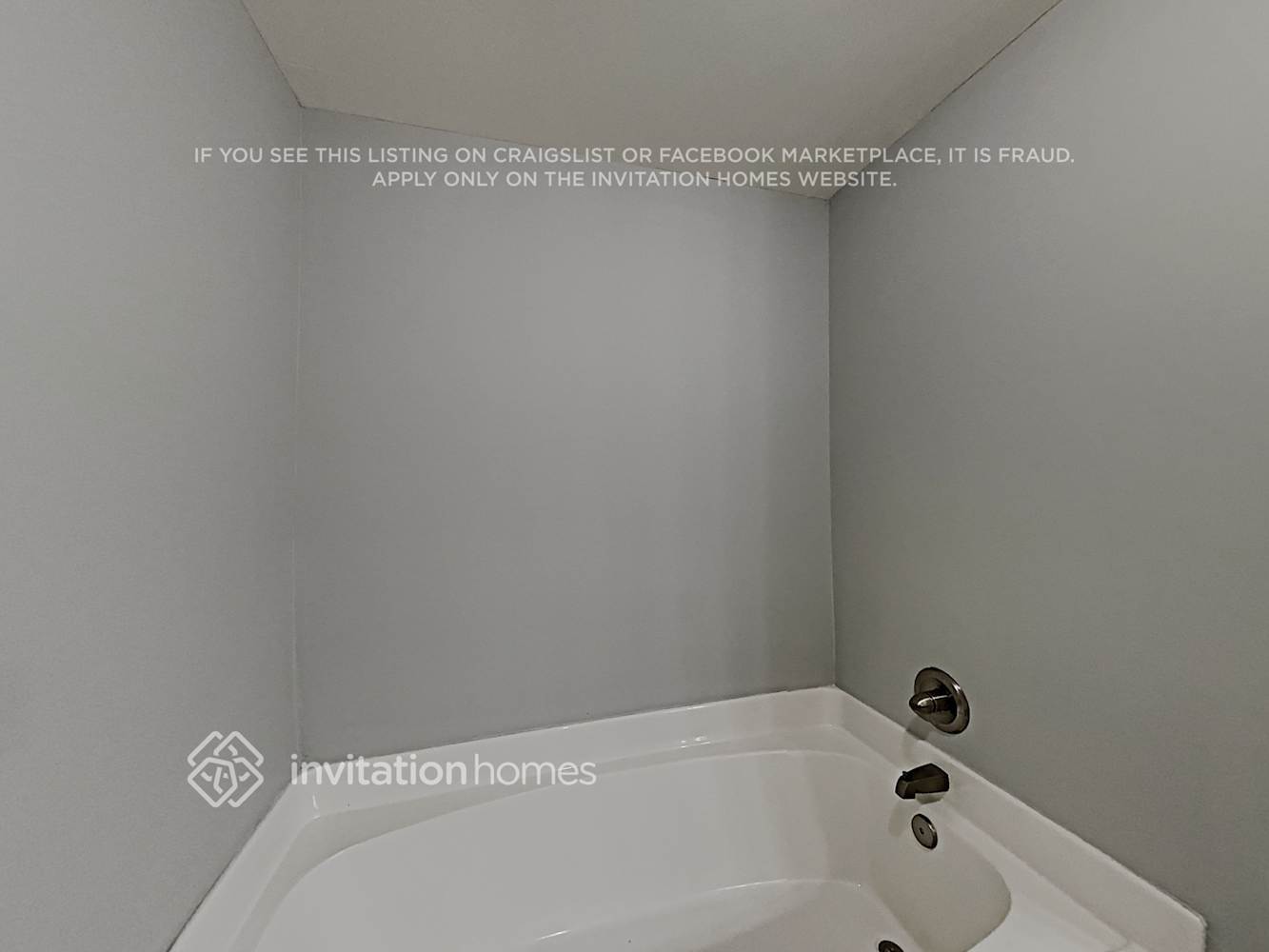 Building Photo - 204 Zircon Ln