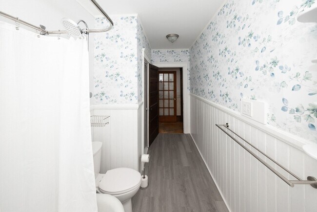 Building Photo - 15 Boxford St