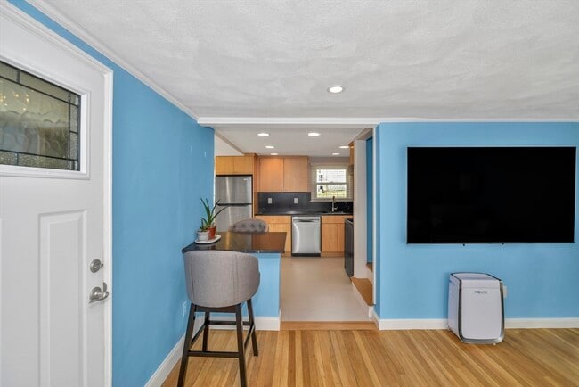 Building Photo - 38 Grassmere Rd