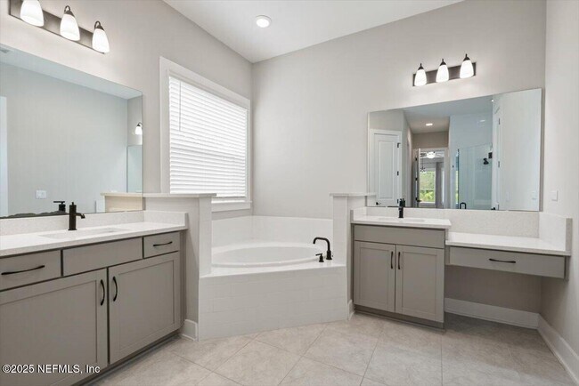 Building Photo - 141 Topside Dr.