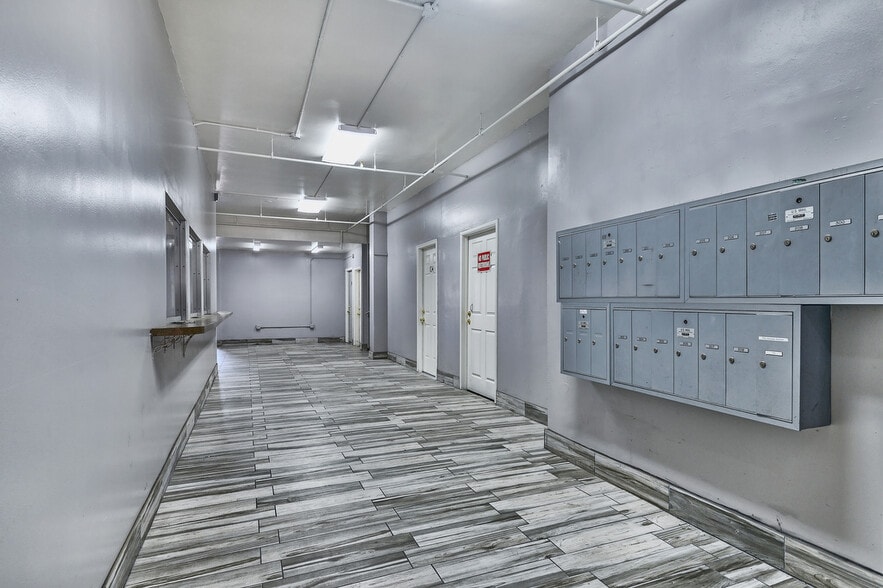 Building Photo - Alvarado  Apartments