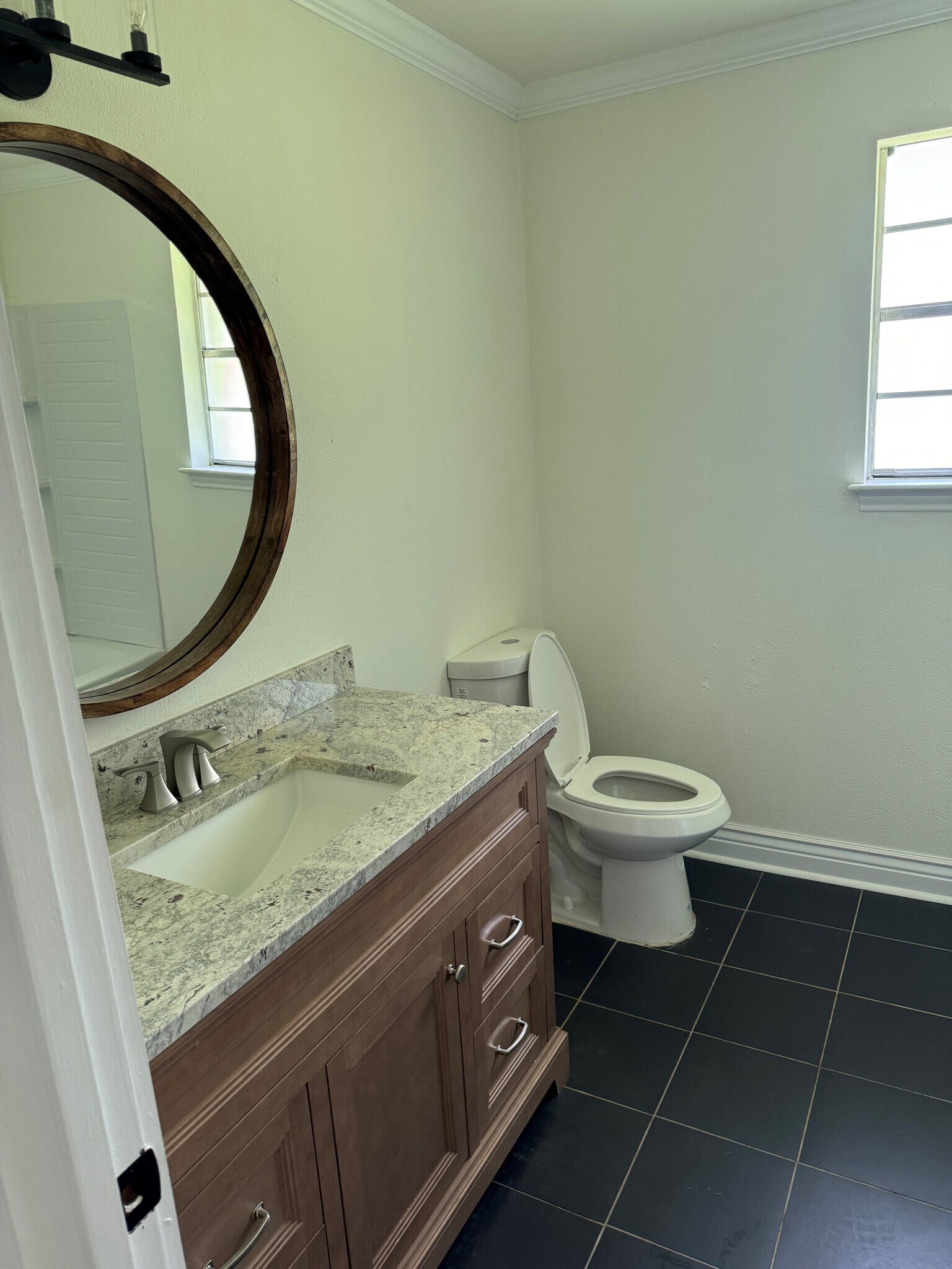 Bathroom - 14747 S Harrells Ferry Rd