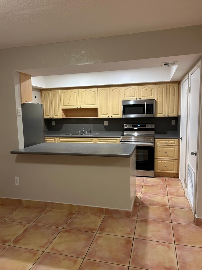 Building Photo - 8401 SW 107th Ave