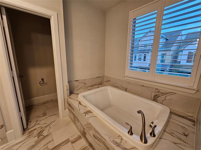 Building Photo - 1139 Manacor Ln