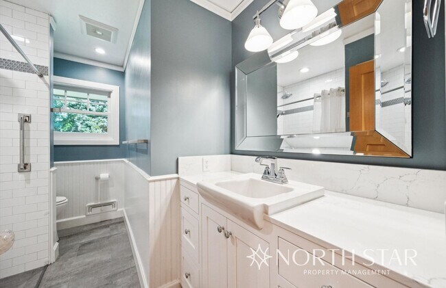 Building Photo - Charming Home in Coveted First Addition Ne...