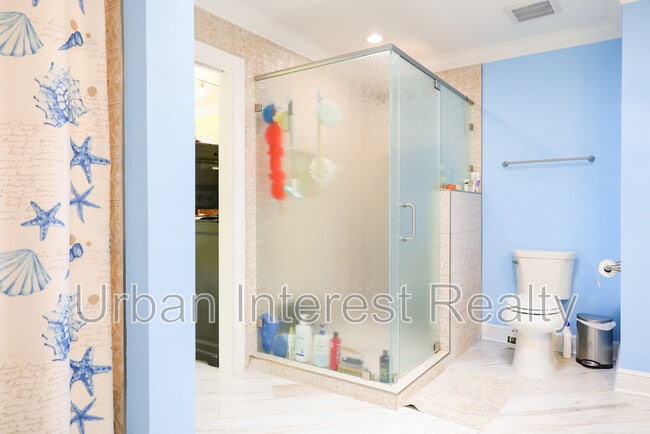 Building Photo - 501 Benning Dr