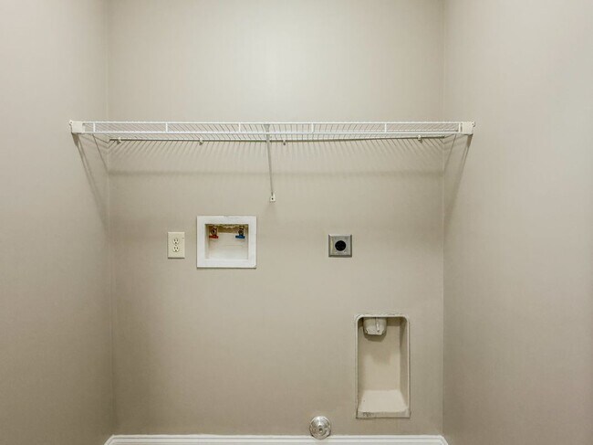 Building Photo - 1122 Emerald Ridge Dr