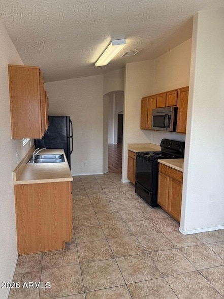 Building Photo - 837 Escondido Dr