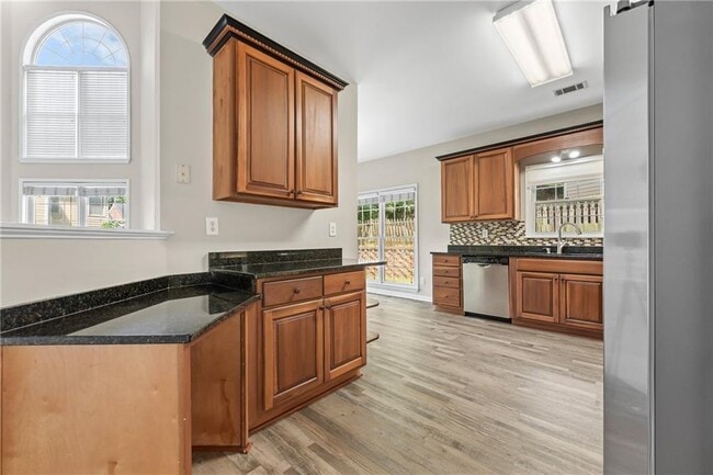 Building Photo - 2878 Calhoun Square