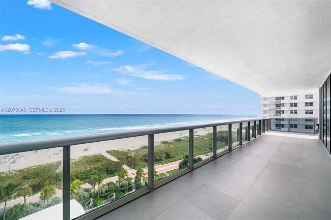 Building Photo - 5875 Collins Ave