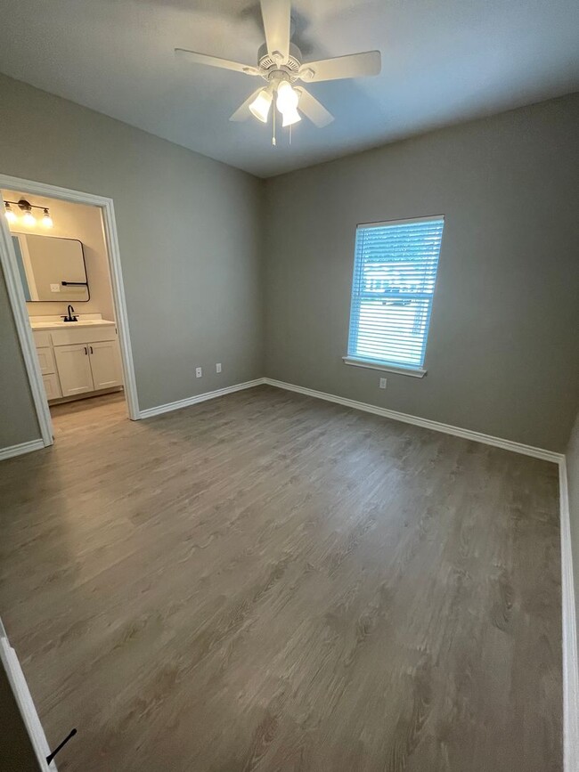 Building Photo - Beautiful New Construction Home in Whiteho...
