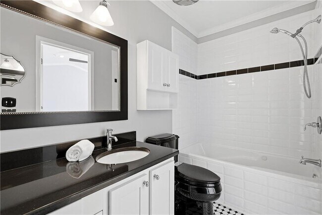 Building Photo - 1130 Kilmington Ct