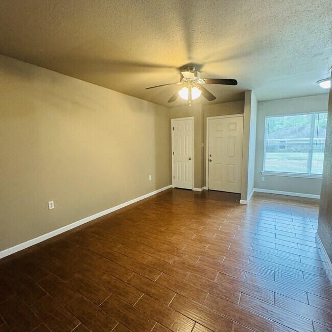 Building Photo - 255 Prince Hall Ln