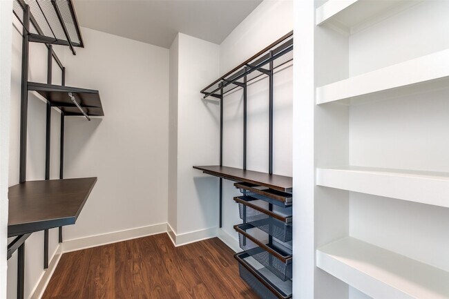 Building Photo - 3611 Congress Ave