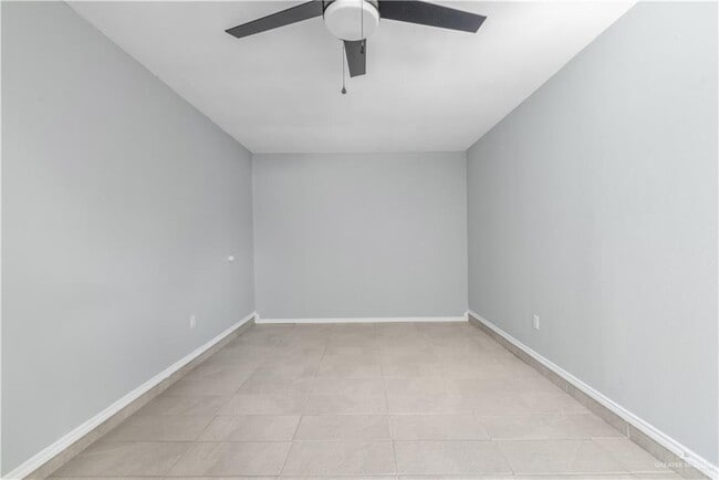 Building Photo - 18 Grayson Ave