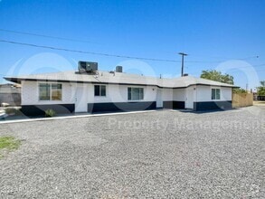 Building Photo - 2109 W Hayward Ave