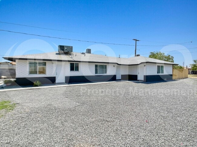 Primary Photo - 2109 W Hayward Ave