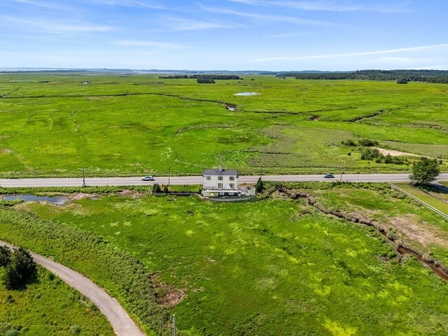 Building Photo - 65 Plum Island Turnpike