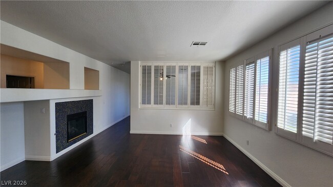 Building Photo - 628 Joe Willis St