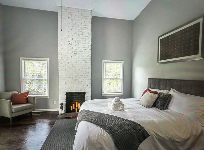 Building Photo - Charming 4BR House in Atlanta