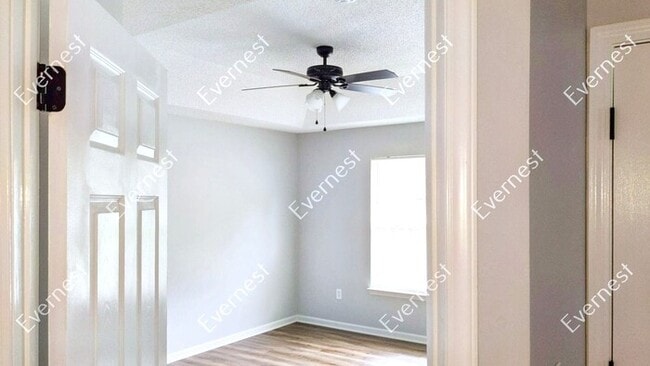 Building Photo - 6007 Patricia Ryan Dr