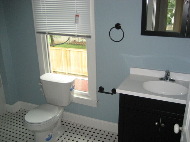 Building Photo - 230 S Dodge St