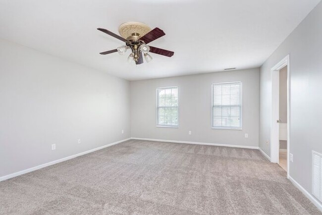 Building Photo - 4 Bedroom with a 3 Car Garage in Zionsvill...