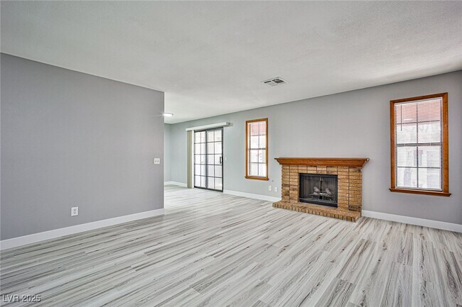 Building Photo - 6649 W Tropicana Ave
