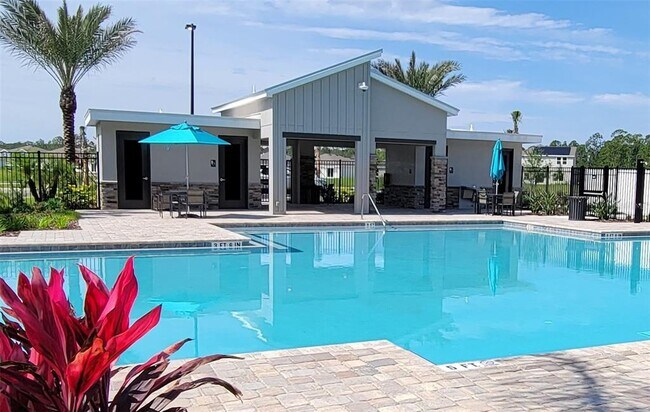 Building Photo - 5130 Magnolia Palm Dr