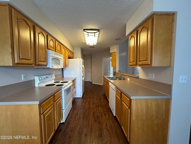 Building Photo - 3032 Bluejack Court