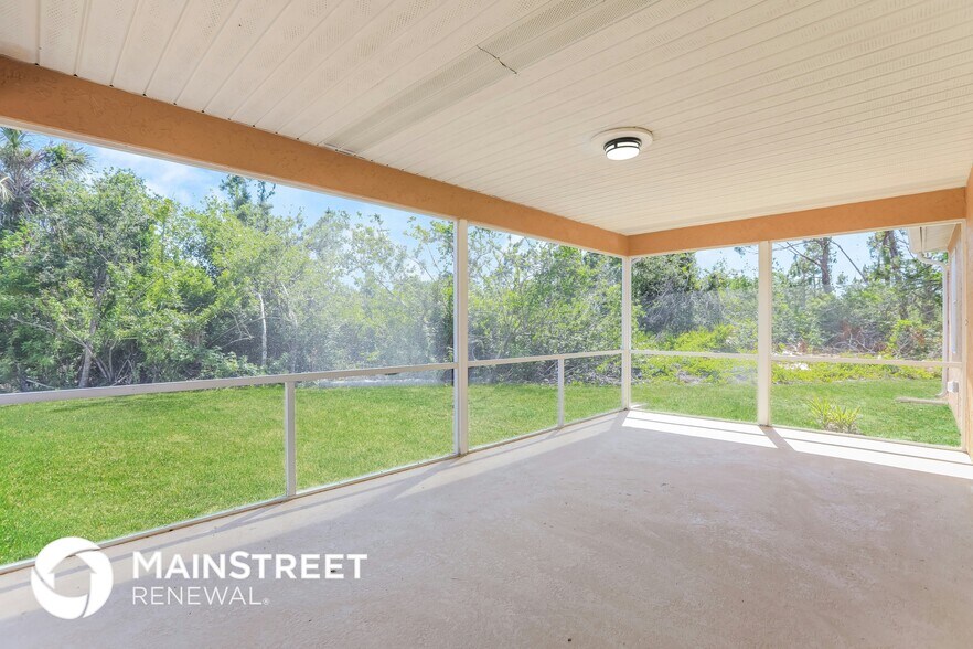 Building Photo - 22225 Seaton Ave