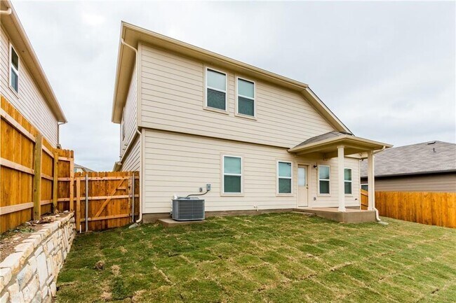 Building Photo - 6608 San Isidro Dr