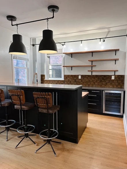 Building Photo - 99 Olive St