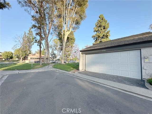 Building Photo - 12546 Pinegrove Ln
