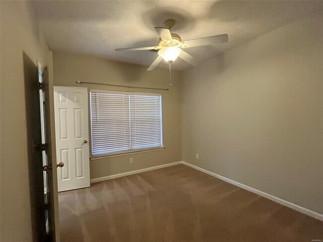 Building Photo - 9679 Greythorne Way