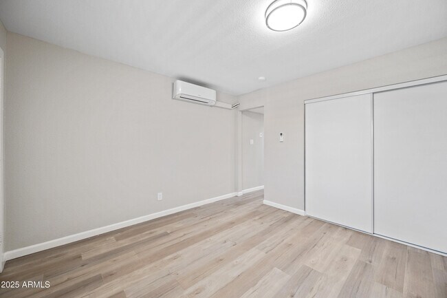 Building Photo - 3025 N 32nd St
