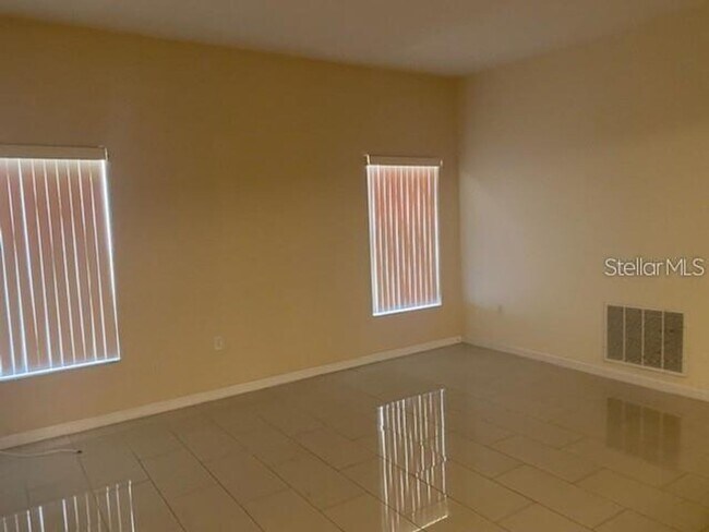 Building Photo - Bellalago Home
