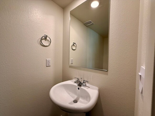 Building Photo - Brand-New Townhome for Rent in the Highly ...