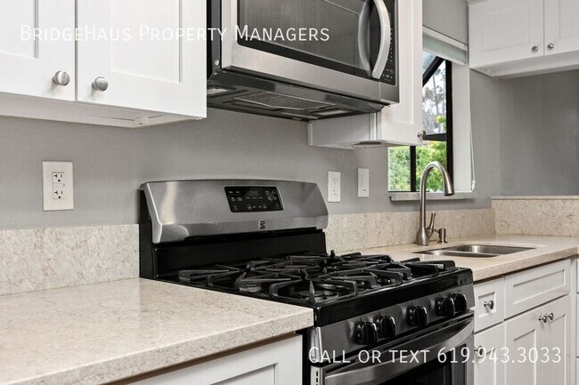 Building Photo - 1095 Shadowridge Dr