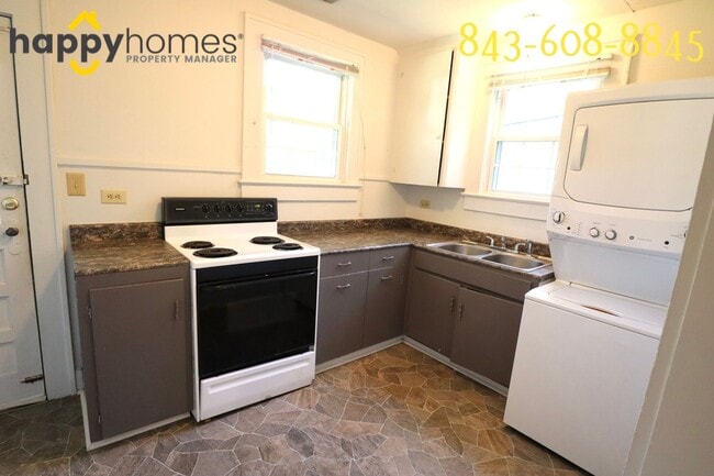 Building Photo - Cozy 2 bedroom 1 bath home in trendy Riverland Terrace!