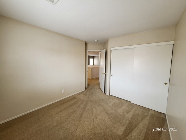 Building Photo - 6925 Water Pipit St