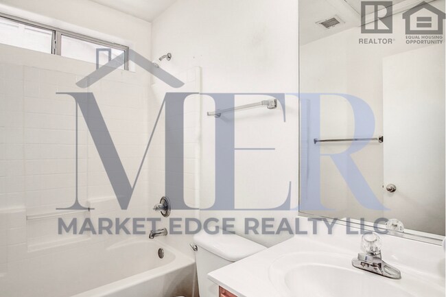 Building Photo - 3Bed/2Bath House at Buckeye/75th Ave! $399 MOVE-IN SPECIAL! Ready for Immediate Move-In!