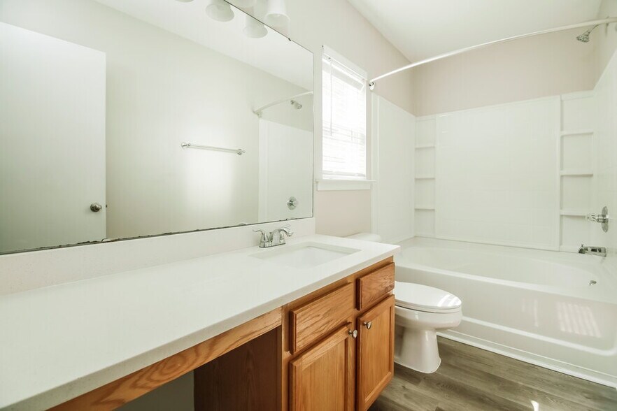 Building Photo - 2513 Quarry Ridge Ln